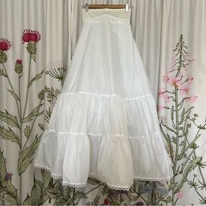 Full Length white Petticoat/Crinoline -Size 8